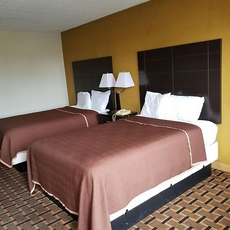 Knights Inn Мидленд Экстерьер фото